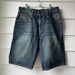 Levi’s Denim Shorts Jorts Awkward Length Trend